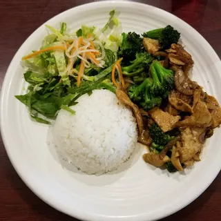 29. Lemon Grass Chicken Breast and Broccoli