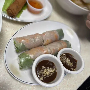 Fried roll, fresh spring rolls