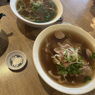 1. Meat Balls, Rare Slices of Steak, Brisket, Flank, Tendon, and Tripe Rice Noodle Soup