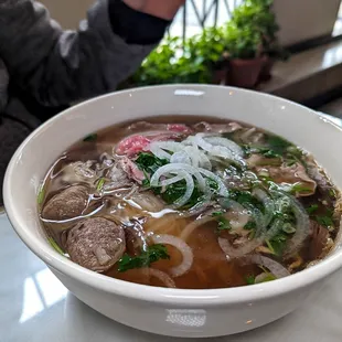 #7 Large pho $15