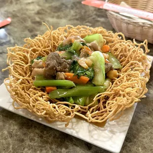 Crispy Noodle Combination (Beef, Chicken, Shrimp)