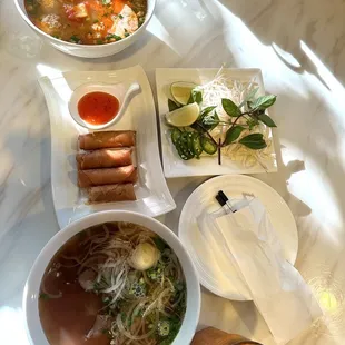 pho bo, Bun Rieu Pho, thai tea, Egg Roll