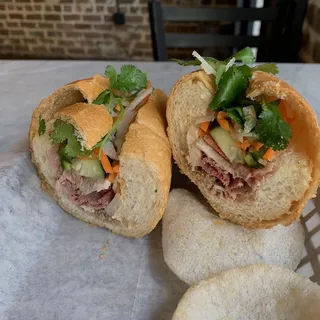 BM12. Banh Mi Dac Biet