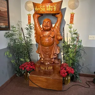 Budai statue