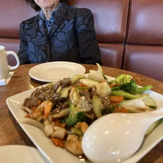 26. House Combo Chow Fun