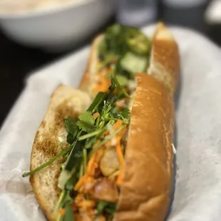 Bánh mì - w/ chicken