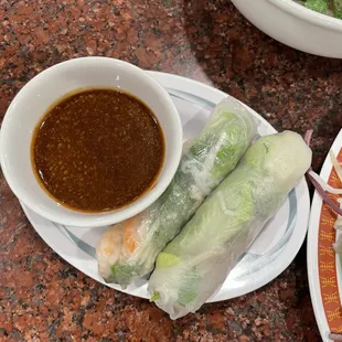 Spring rolls with shrimp and pork