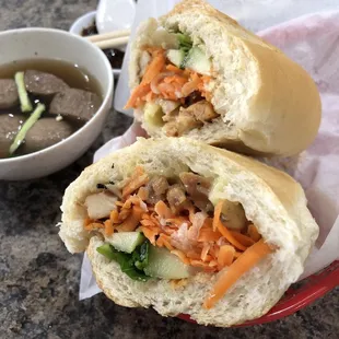 Banh Mi Ga Nuong