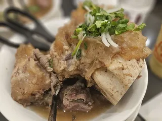 Quan Vy Restaurant