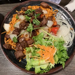 G1. Garlic Noodle with Shaken Tenderloin Beef