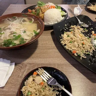 R2. Stir Fried Lemongrass Chicken