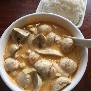 Tom Kha