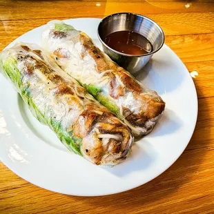 Grilled meat summer rolls ..