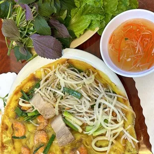 Bánh xèo (pork belly, shrimps, squid)