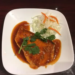 62. Salmon Spicy Garlic