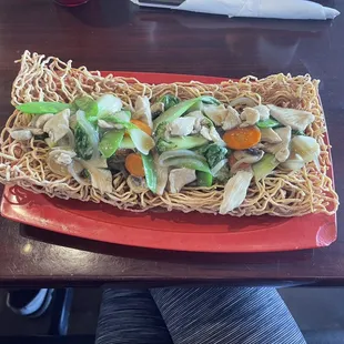 Crispy Egg Noodles (Chicken)