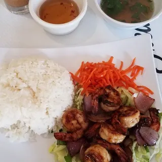 Shaken shrimp with fried rice