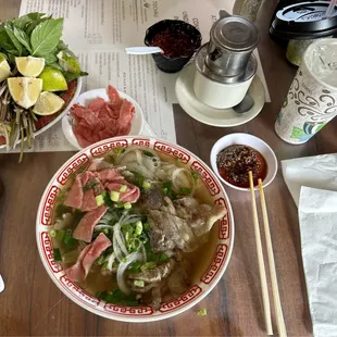 Large combo Pho