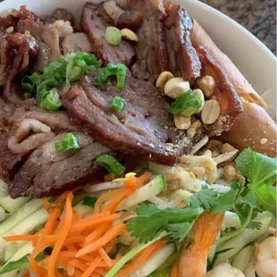 Bún Thịt Nớng Đặc Biệt (vermicelli w/ grilled pork, shrimp, and egg roll)