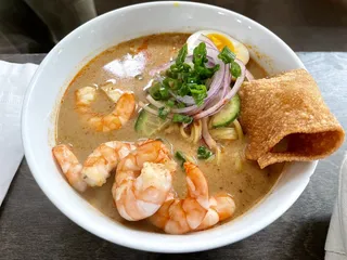 Laksa Nola