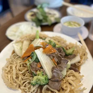 #76. Beef Or Chicken Stir Fried With Pan Fried Rice Noodle, Crispy Or Soft (Ph p Cho B/ G. Mm/Dn)