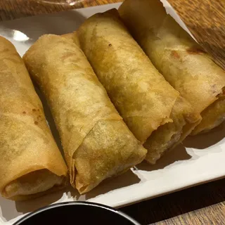 91. Vegetarian Egg Rolls (2 pcs)