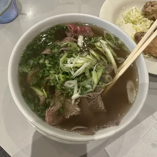 37Rare Steak, Well Done Beef Noodle Soup