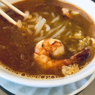 202Crab Meat And Shrimp With Udon Soup