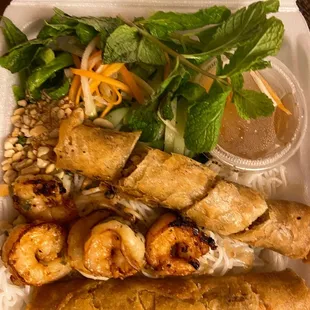 Crispy Rolls and shrimp Vermicelli