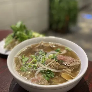 P1 Pho Dac Biet