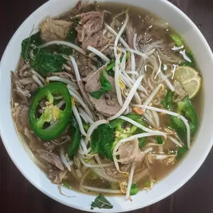 Medium pho