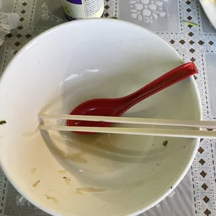 Ok, this is the first time I've finished a bow of pho down to the last drop