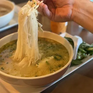 Chicken curry pho
