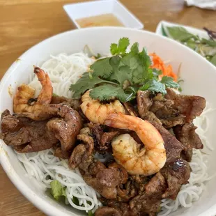 V1. Bun Tom, Thit Nuong