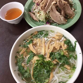 21. Bun Mang Vit (Duck & Bamboo shoots)