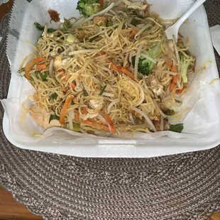 Chicken stir fry with egg noodles