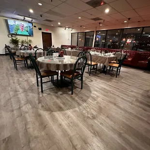 Spacious updated floors and seats !