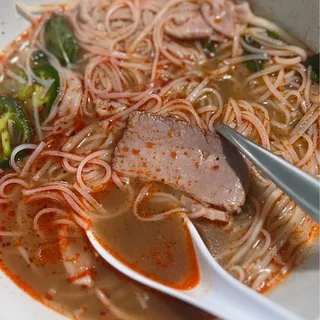 P3. Pho with Rare Steak & Well-Done Brisket