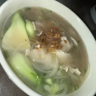 P7. Chicken Pho