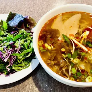 P10. Bun Bo Hue Spicy Noodle Soup