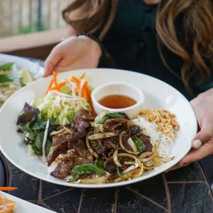 Lemongrass and Onion Pork Rice Plate - IG: @nelson_eats