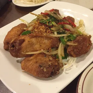 A14. Salted Pepper Chicken Wings