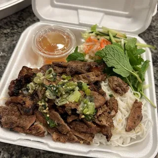 C1. Choice of Grilled Meat over Vermicelli Noodle