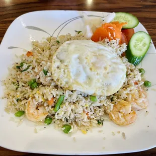 fried rice with shrimp and vegetables