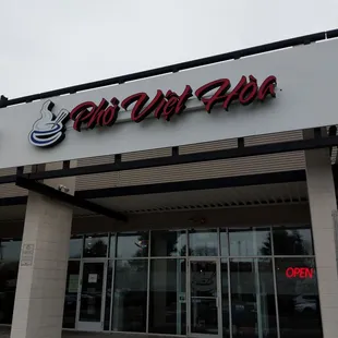 the front of a restaurant