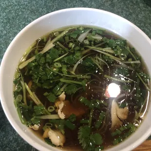 Pho this greasy after I scope out...