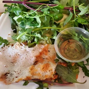 This is the worst food I have ever had. I ordered Tom Nuong (Banh Hoi) with shrimp. Vermicelli / Vietnamese Angel Hair. I called to let them