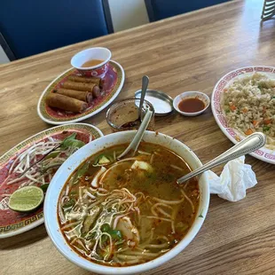 ramen, ramen and noodles, noodle soup, noodle dish, food, noodles