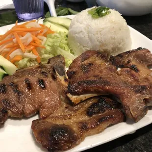 Bbq pork chop - com suon nuong
