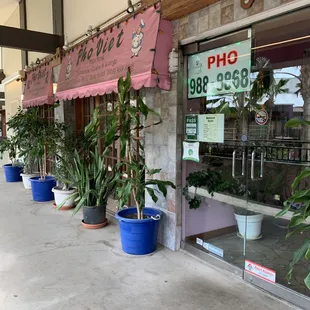 Entrance on 2nd foor Manoa Market Place. There is an elevator to the second floor.